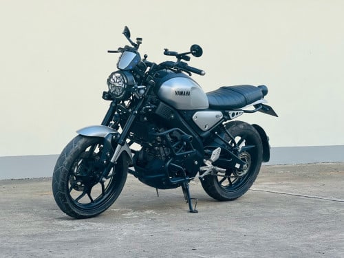 YAMAHA XSR155 នៅស្អាតដូចថ្មី + គ្រឿងលេងច្រេីនមុខ