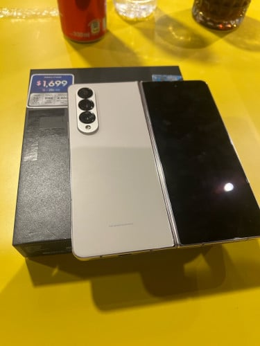 Z Fold4 Company 99.9999% ខ្ចី Full Box