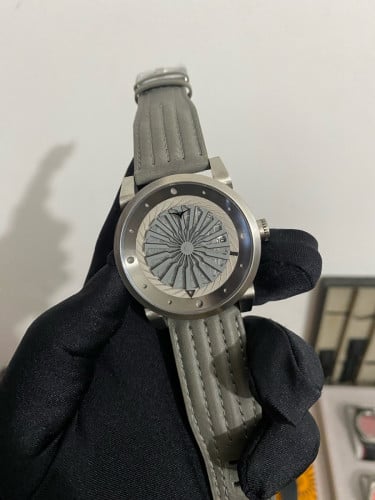 Zinvo Blade (Silver) 95%