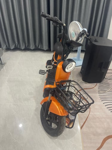 លក់កង់អាគុយមួយទឹកនៅស្អាត​