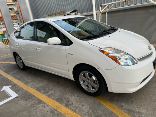 ឡានលក់ 08 ក្នុងលឿង