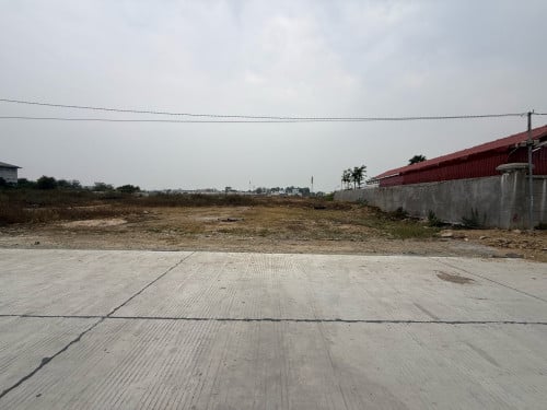 ដីលក់នៅជិតបុរីពិភពថ្មីឈូកវ៉ា1