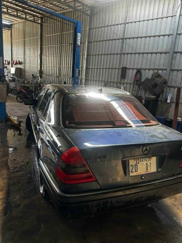 ឡាន​លក់​ឆ្នាំ​ 1996 C 220 មាន​ពន្ធ​ត្រឹមត្រូវ​តែ​ដេអត់​ឆេះ មាន​ភ្លើង​ធម្មតា​ ​សូមអរគុណ​