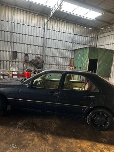 ឡាន​លក់​ឆ្នាំ​ 1996 C 220 មាន​ពន្ធ​ត្រឹមត្រូវ​តែ​ដេអត់​ឆេះ មាន​ភ្លើង​ធម្មតា​ ​សូមអរគុណ​
