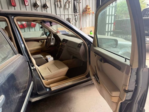 ឡាន​លក់​ឆ្នាំ​ 1996 C 220 មាន​ពន្ធ​ត្រឹមត្រូវ​តែ​ដេអត់​ឆេះ មាន​ភ្លើង​ធម្មតា​ ​សូមអរគុណ​