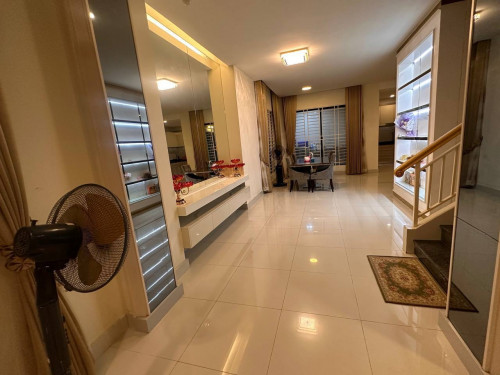 វីឡាភ្លោះ A សម្រាប់ជួល | Twin Villa A for Rent (ដឹស្ដាដាយមិន|The star diamond)