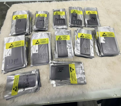 ថ្មហ្សុីន​ Iphone​ គ្រប់សេរី