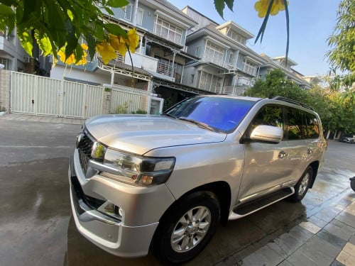 រថយន្តលក់ Land Cruiser 2010 Up 2020