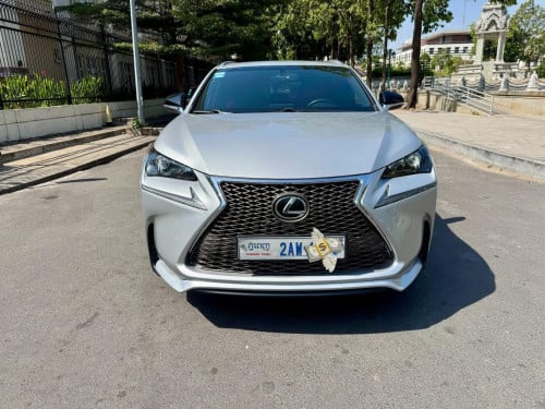 ស្តុកថ្មី Lexus NX 200t 2015 F-sport ប៉ូតុង5 ពណ៍ទឹកប្រាក់ ក្នុងខ្មៅ❇️ ហ្សុីនមួយជុំ មហាសែនថ្មី🥰