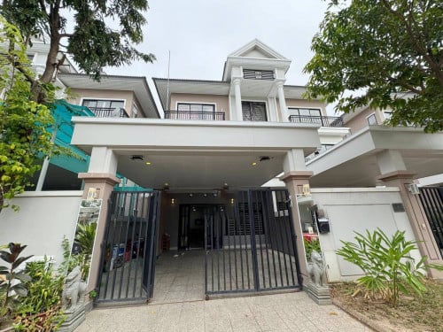 វីឡាភ្លោះ TB សម្រាប់ជួល | Twin Villa TB for Rent (ដឹស្ដាដាយមិន|The star diamond)