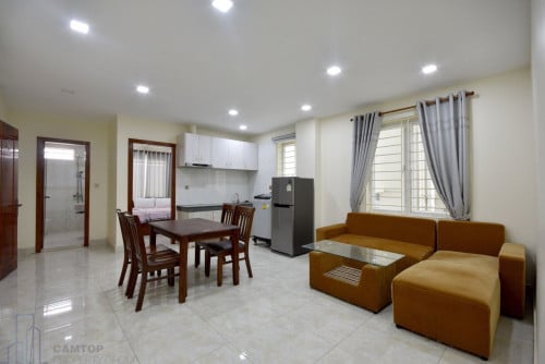 2 Bedrooms at Toul Tompoung for rent
