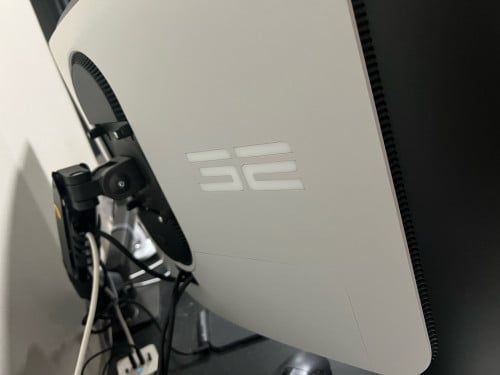 4K 32-inch OLED screen, Alienware