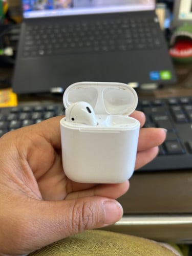 AirPod 2