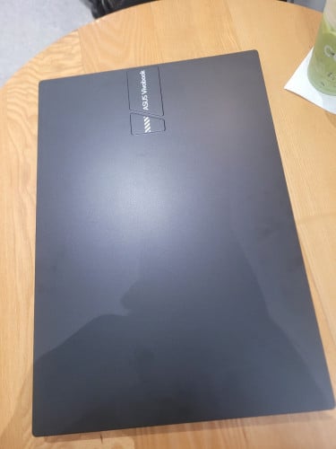 Asus vivobook 16  នៅថ្មីស្អាត 99.99%
