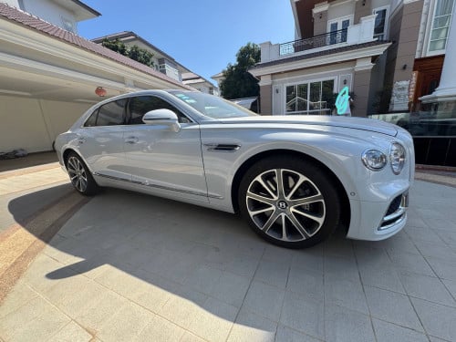Bentley Flying Spur W12