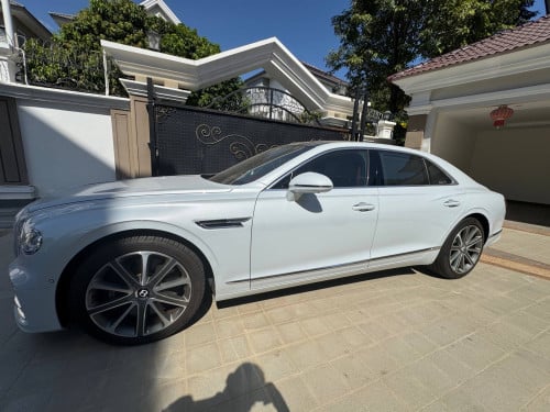 Bentley Flying Spur W12