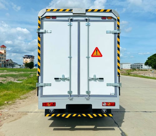 ទទួលកក់ហើយ FOTON TM 1.5T Wingbody ឆ្នាំ២០២៦ (ទូរបើកស្លាប) ចំនួនមានកំណត់