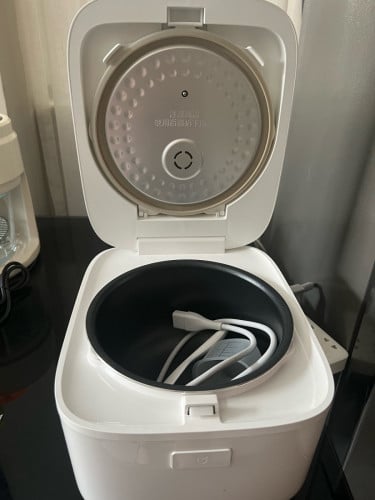 Home appliance, used for 4 months. No damage.