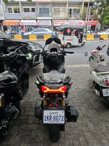 Honda ADV 2023 160cc ក្រុមហ៊ុន