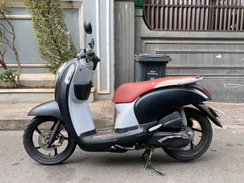 Honda scoopy