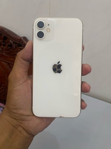iPhone 11 128G អេក្រង់​ហ្សុីន​ អត់ស្កេន(វៃដូរបាន)👉$145