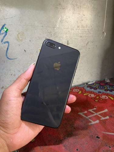 Iphone 8 Plus ណុំហ្សុីន zin all លក់ =55$ ទីតាំងភ្នំពេញជិតវេងស្រេង
