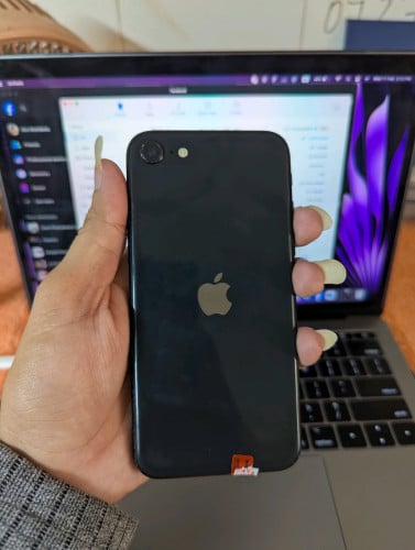 Iphone SE 64G សាណុំស៊ីន97%