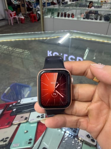 iwatch SE 44MM Aluminum , Condition 90% , ម៉ាស៊ីនហ្សីន