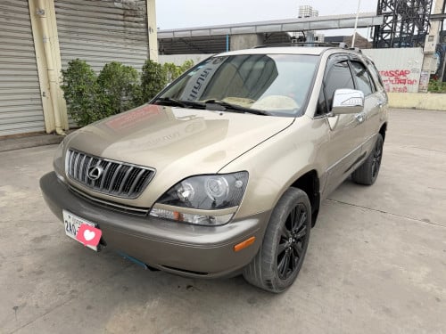 Lexus 01 RX300 ប៉ុង1 ម្ចាស់ទី1គត់បាតស្អាតខ្ចីណាស់រំលស់សុត100%បាន