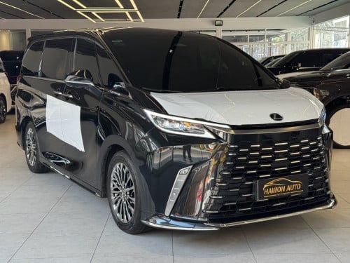 Lexus Lm350h 2025 7 Seat 7000km