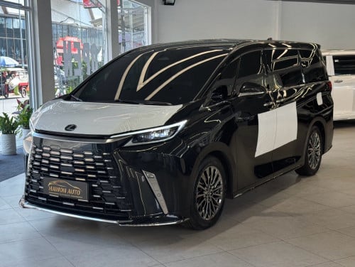 Lexus Lm350h 2025 7 Seat 7000km