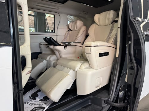Lexus Lm350h 2025 7 Seat 7000km
