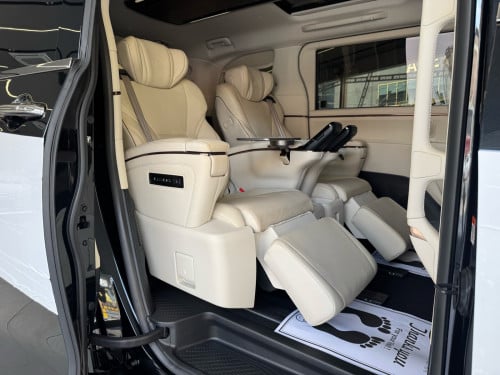Lexus Lm350h 2025 7 Seat 7000km