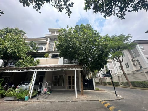 Link house LA for Rent at Borey Peng huoth Boeng snor project Mercurean