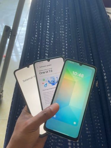 Samsung A06  50$ (ចរចារ) ប្រញាប់លុយ សំណុំសុីន