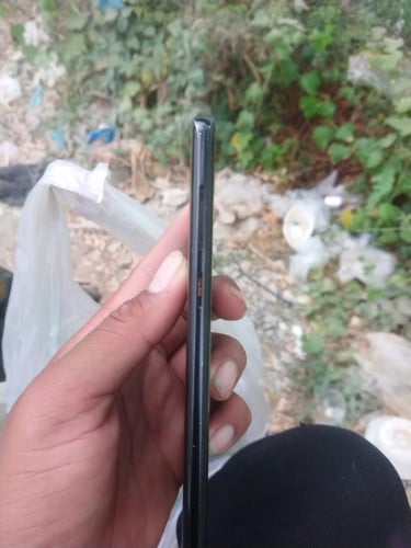 Samsung Galaxy s9plus ដាននឹងបែកថាច់