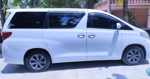 Toyota Apat for rent to 25 province