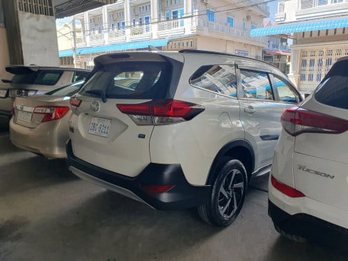 Toyota Rush 2020 ប្រភេទឡានស្អាត