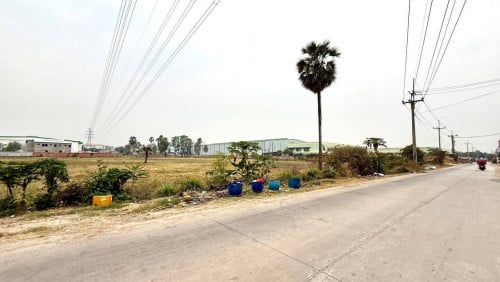 Urgent Land for Sale – Behind Boeung Baitang Market, Sen Sok