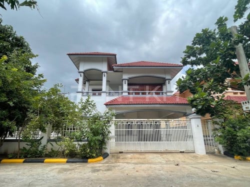 Villa for rent at Russey Keo