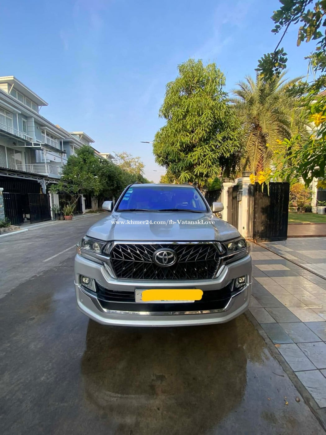រថយន្តលក់ Land Cruiser 2010 Up 2020
