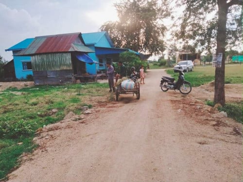 ដីលក់