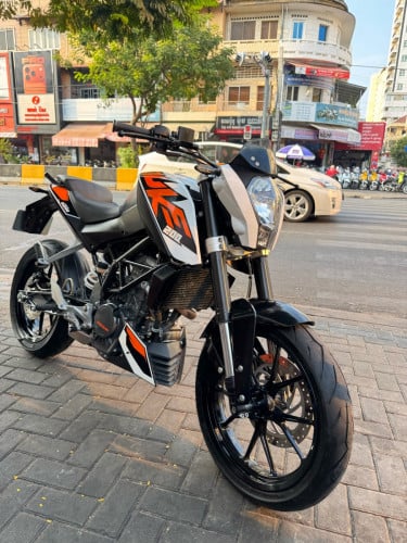 ម៉ូតូ
