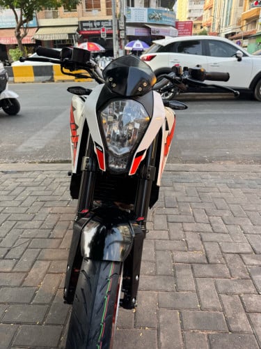 ម៉ូតូ