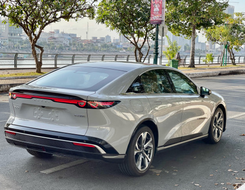 Mazada EZ-6 សាំង+អគ្គីសនី ឆ្នាំ2025