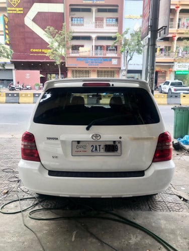 ឡានលក់ថ្មីណាស់​