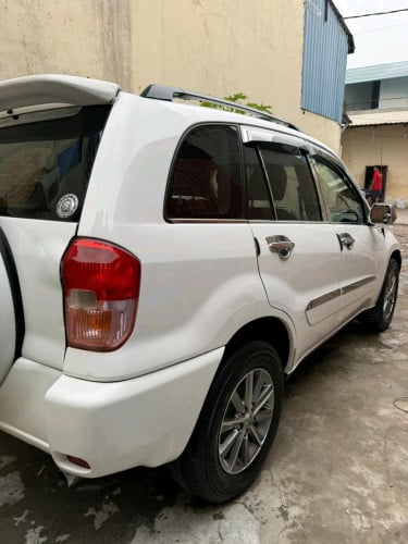 មិនប៉ះមិនបុកទឹកថ្នាំនៅស្រុីនច្រើនឆ្នាំ2002ប៉ុង1