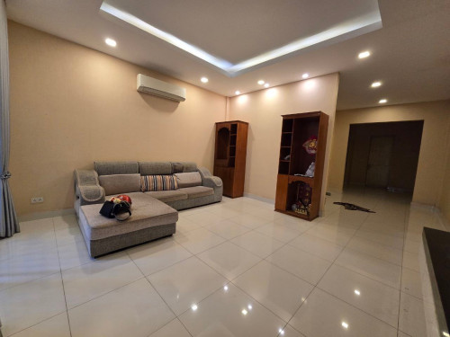 ផ្ទះវីឡាកូនកាត់ A បុរីជីបម៉ុងសែនសុខជួល Link A villa in Sen Sok resident for rent