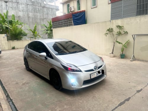 សម្រាប់បងប្អូនទិញយកទៅប្រីប្រាស់ PRIUS 010 OPTIONS 2UP 3 ឡានស្អាត