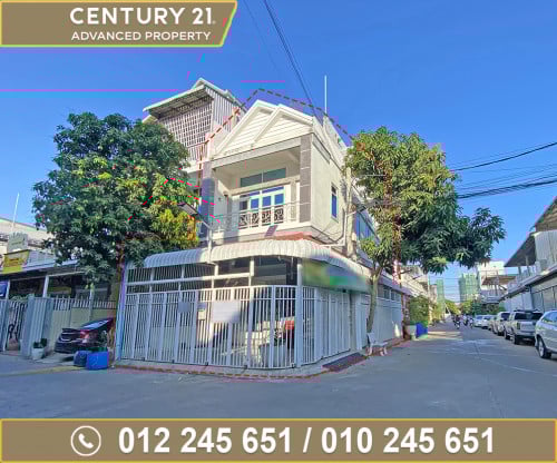 🏘 ផ្ទះល្វែង (កែង) ក្នុងបុរី ពិភពថ្មីចំការដូង1 ត្រូវការលក់បន្ទាន់ខ្លាំង (កូដ​៖ A06-060748)